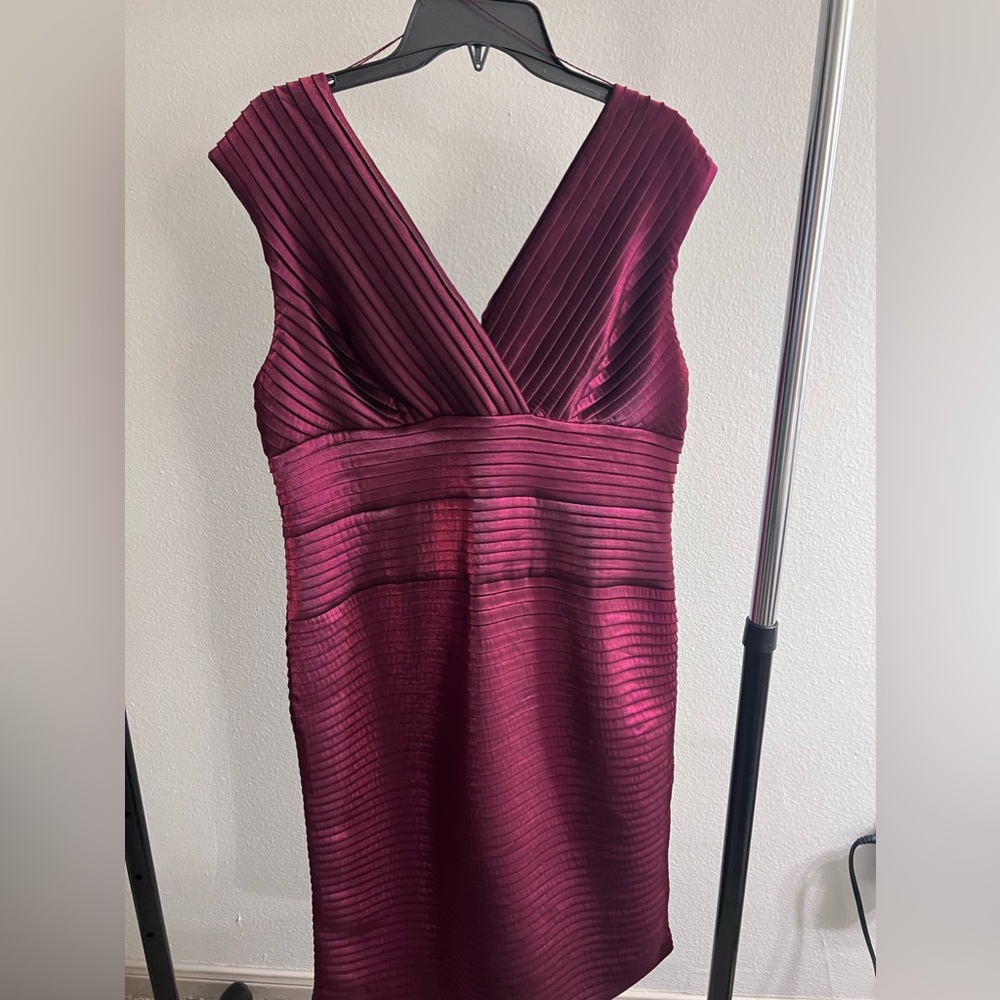 Women’s Dress Adrianna Papell size 16 wine burgandy maroon